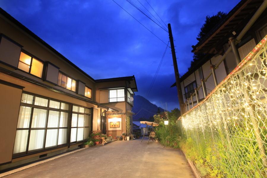 Minshuku Fukufuji Hotel Nikko Bagian luar foto